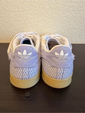Adidas Stan Smith Distressed Canvas White/Lilac Gum Sole Tennis Shoes Sneak 7.5
